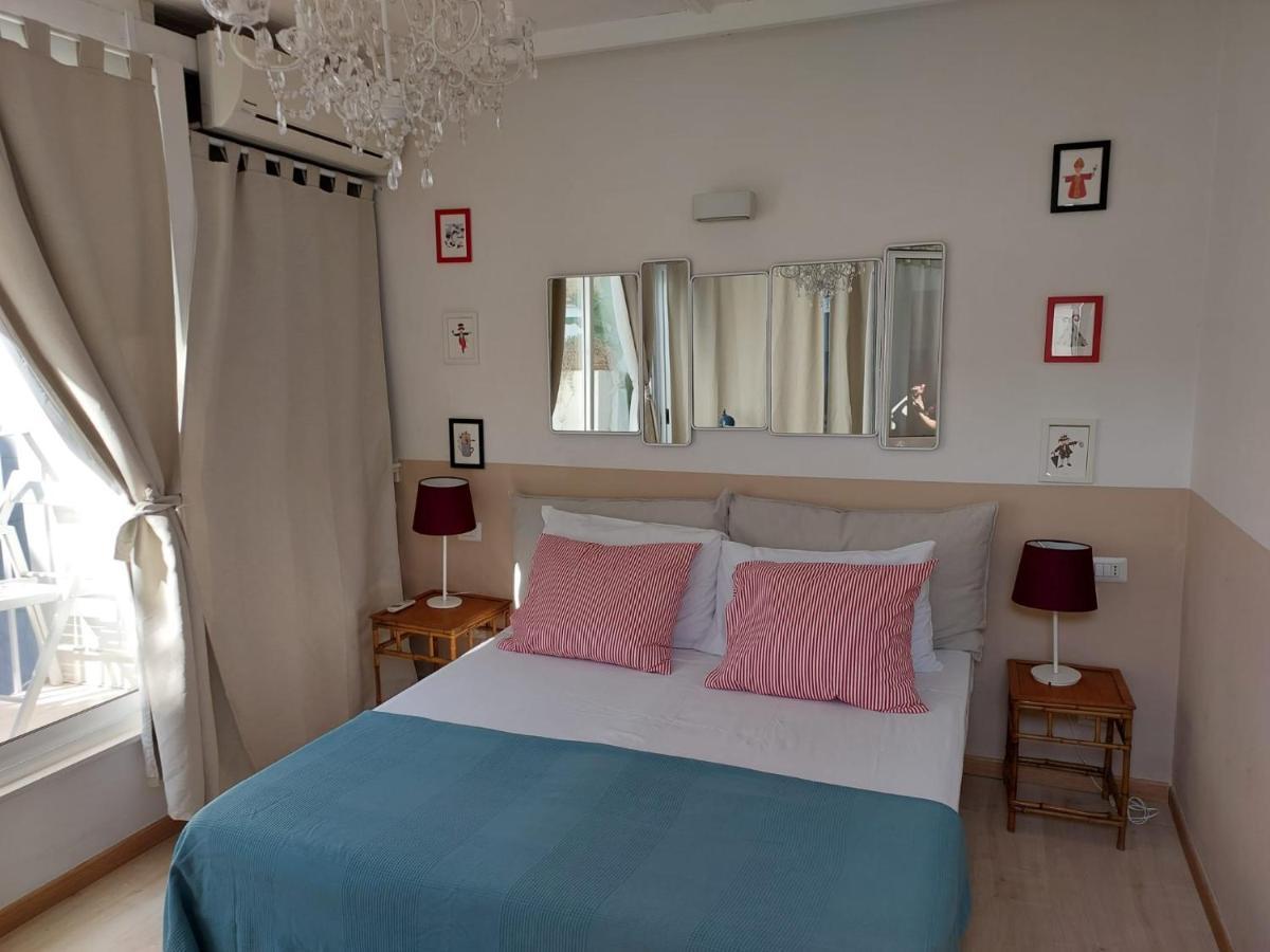 S- Naples Loft With Balcony In The Historic Center Apartment Exterior photo