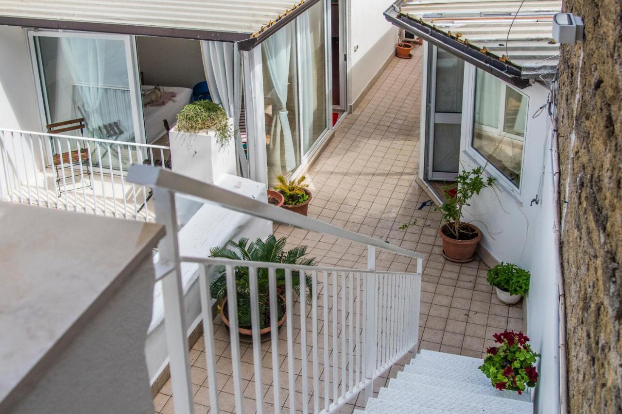 S- Naples Loft With Balcony In The Historic Center Apartment Exterior photo